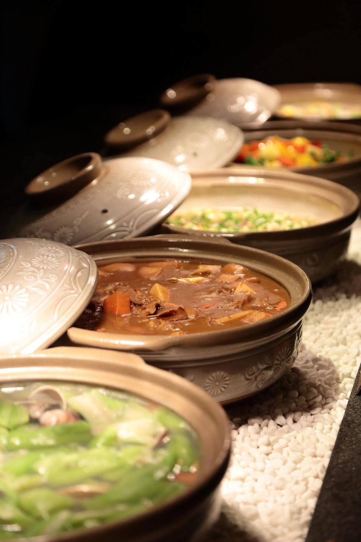 礁溪晶泉丰旅 Wellspring By Silks Jiaoxi Exterior foto A pot of stew